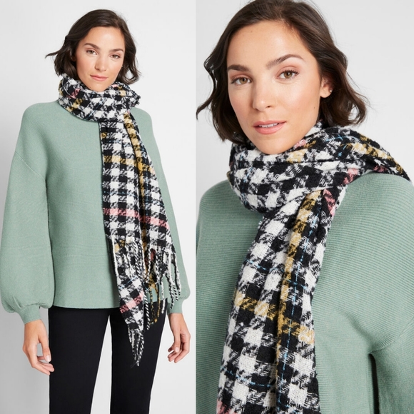 Modcloth Leave It to Gingham Scarf - Picture 5 of 7